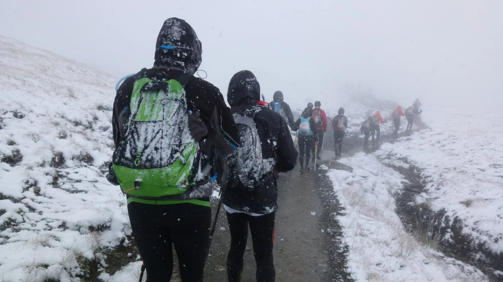 The Ultra-Trail Du Mont-Blanc Race 2011 — Pyllon